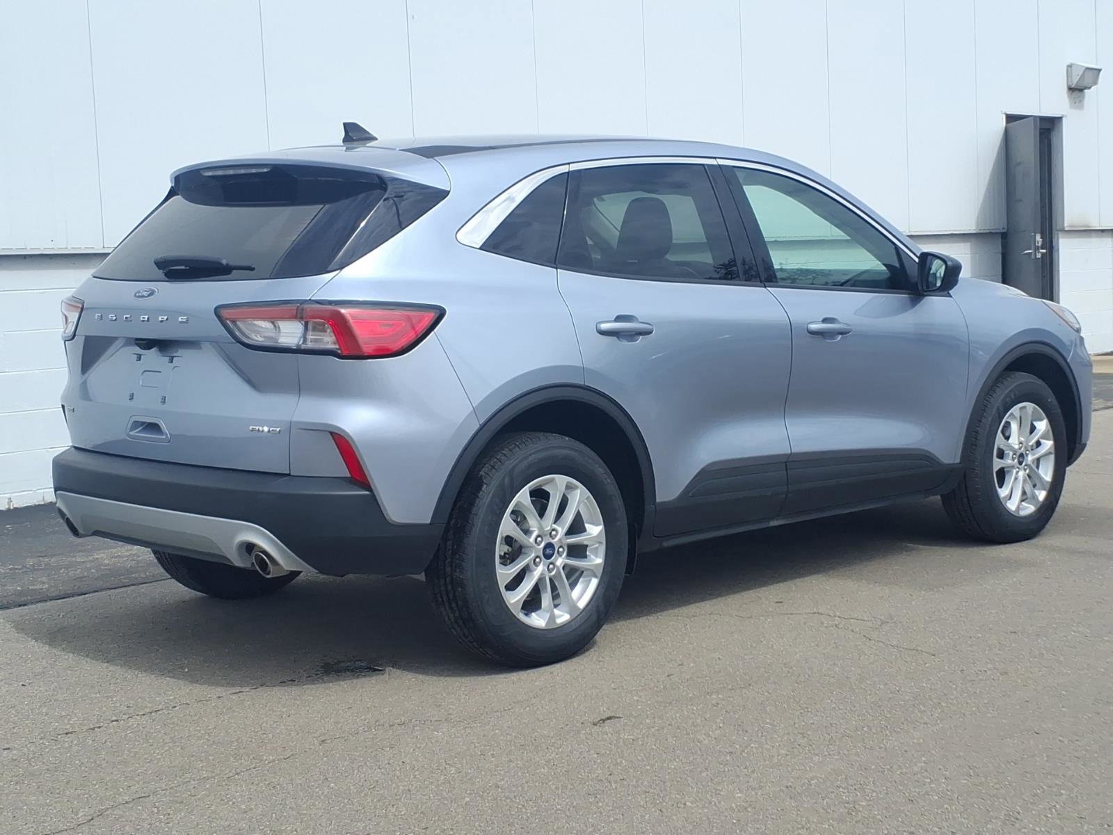 Certified 2022 Ford Escape SE w/ Convenience Package image 4