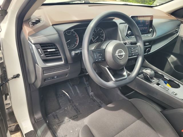 Used 2023 Nissan Rogue S FWD image 12