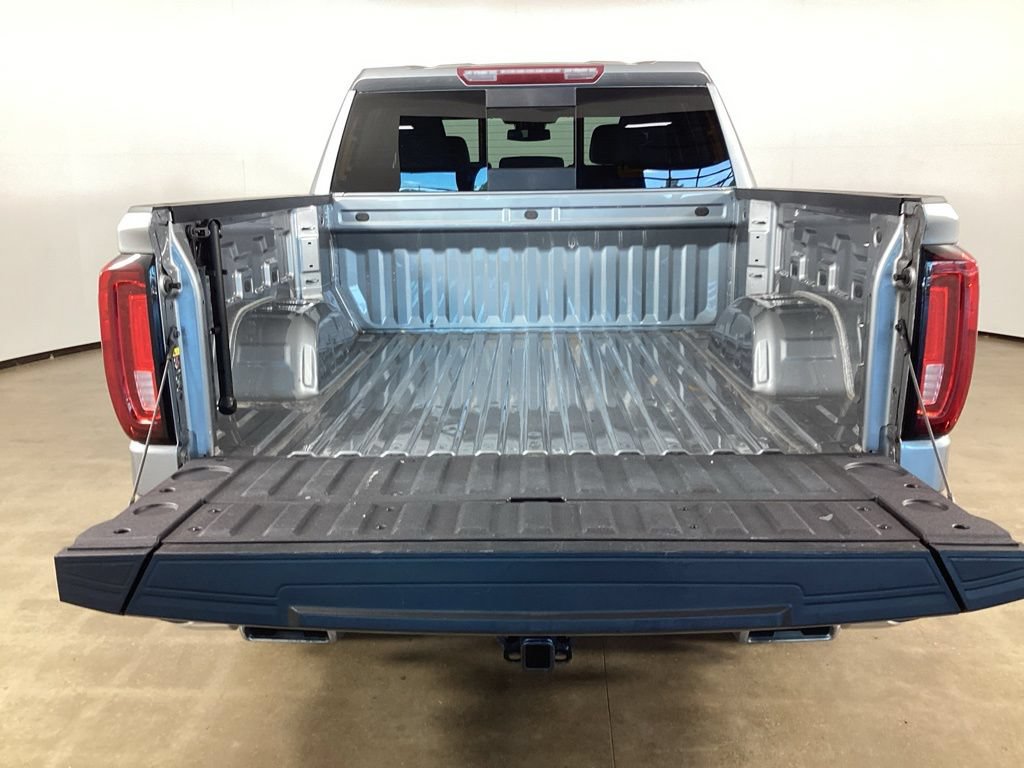 Used 2023 GMC Sierra 1500 SLT w/ SLT Convenience Package AWD/4WD image 13