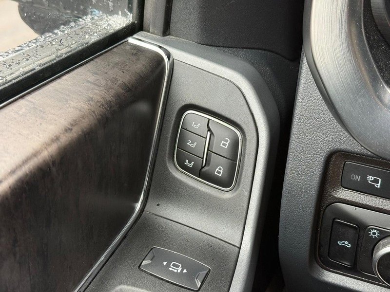 Certified 2024 Ford F350 Lariat w/ Lariat Ultimate Package image 19