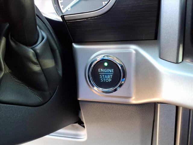 Certified 2021 Ford F150 XLT w/ Equipment Group 302A High image 12