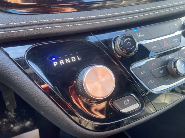 Used 2022 Chrysler Pacifica Touring-L w/ S Appearance Package image 16