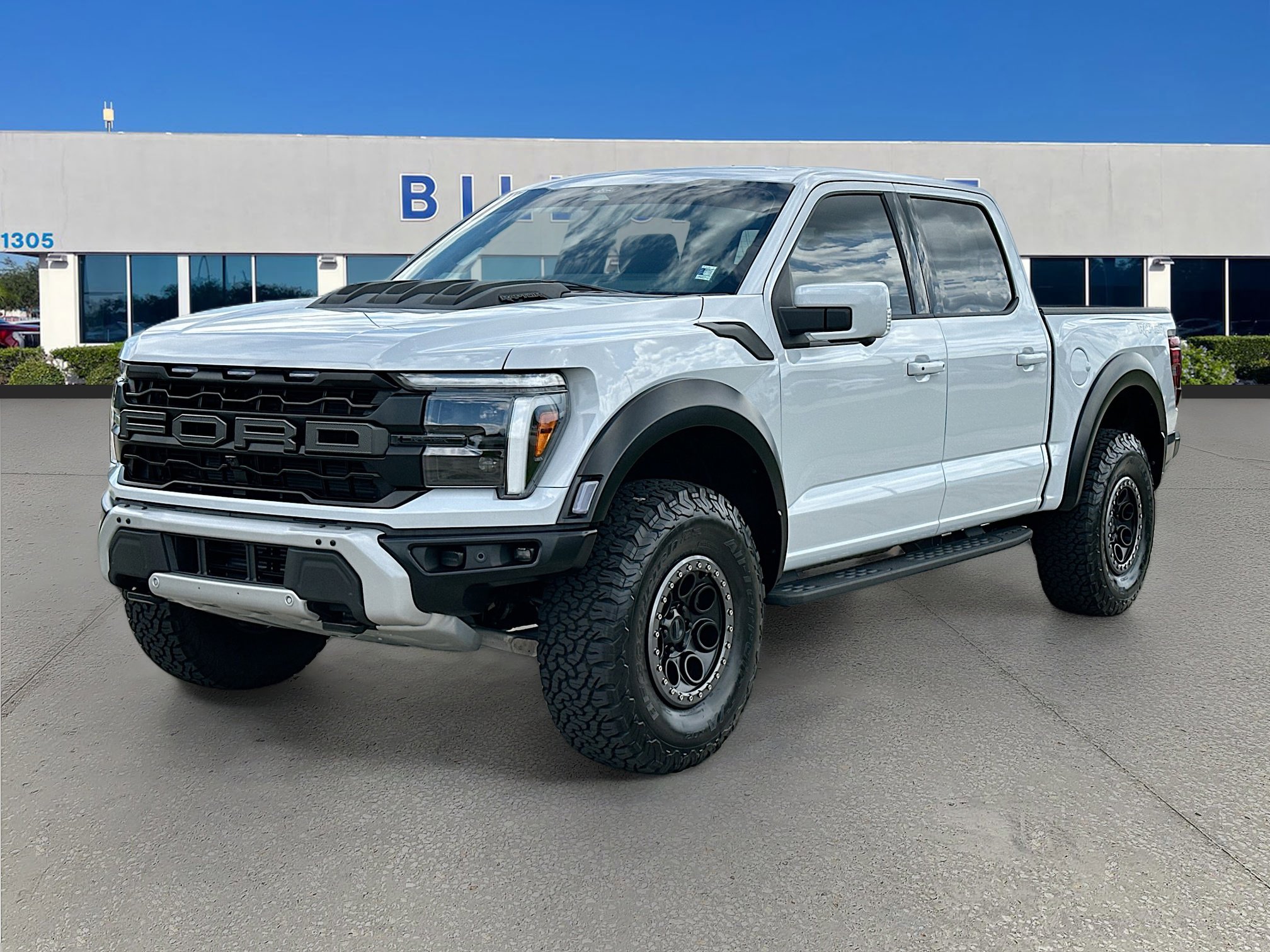 Certified 2025 Ford F150 Raptor AWD/4WD image 3