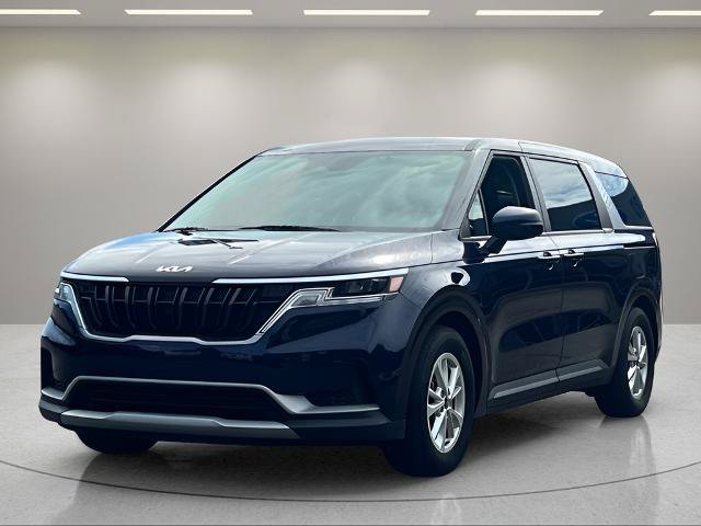 Used 2024 Kia Carnival LX FWD image 3