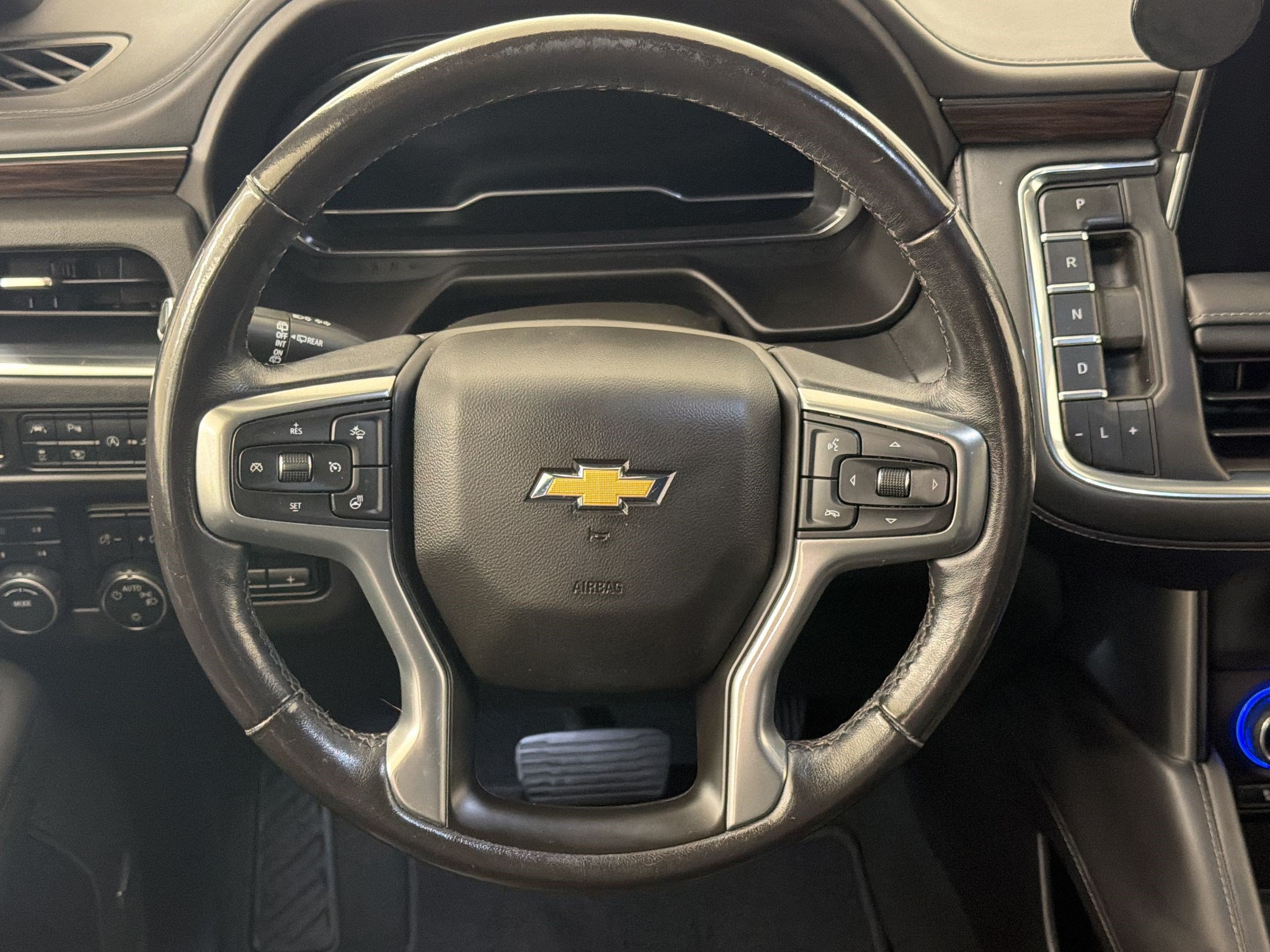 Used 2022 Chevrolet Tahoe LT w/ LT Signature Package AWD/4WD image 11
