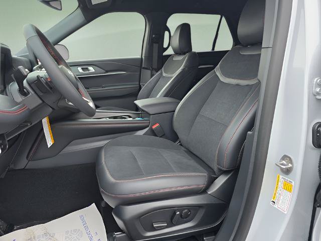 Certified 2026 Ford Explorer ST AWD/4WD image 10