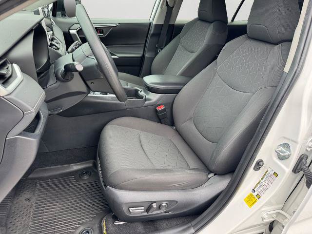 Used 2024 Toyota RAV4 XLE AWD/4WD image 14