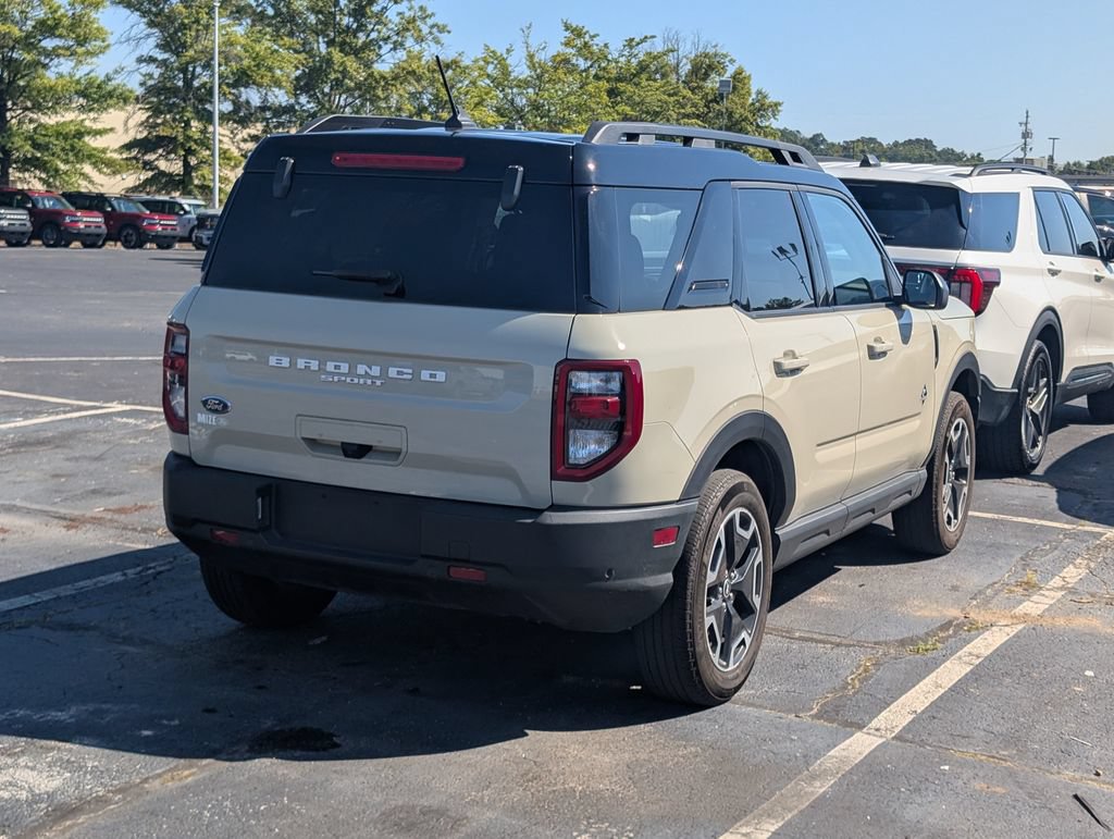 Certified 2024 Ford Bronco Sport Outer Banks w/ Tech Package AWD/4WD image 3