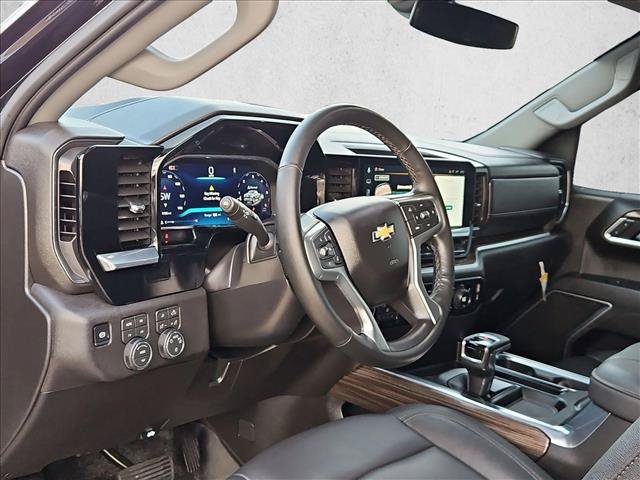 Used 2026 Chevrolet Silverado 1500 LT AWD/4WD image 9