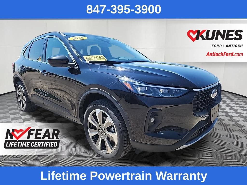Certified 2025 Ford Escape Platinum AWD/4WD image 1