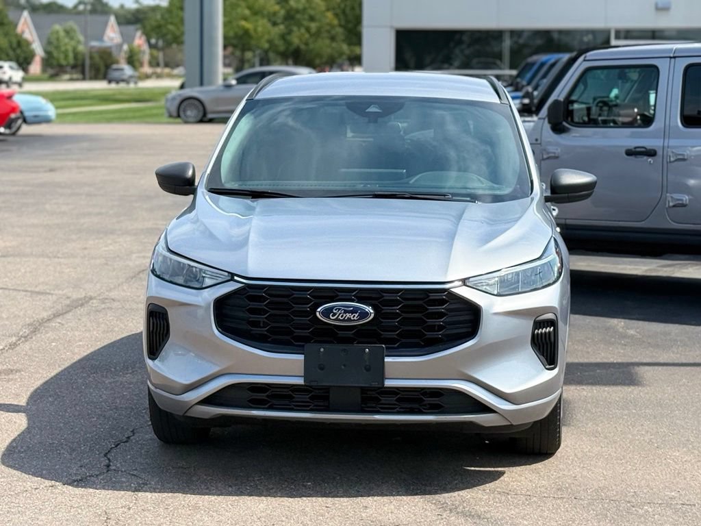 Certified 2024 Ford Escape ST-Line w/ Tech Pack #1 AWD/4WD image 30