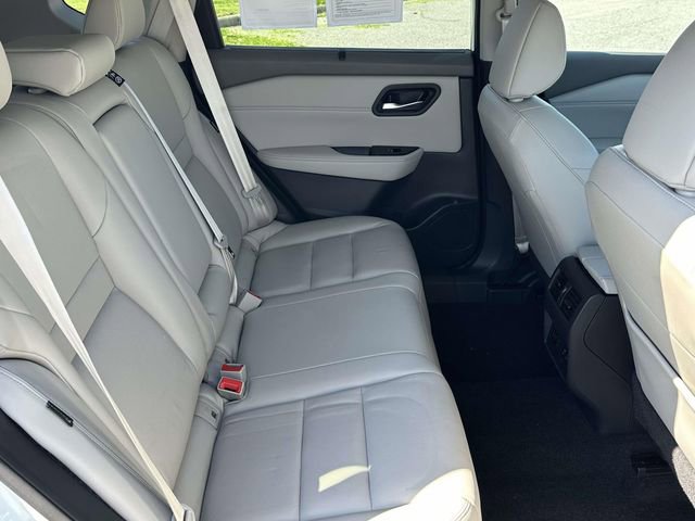 Used 2023 Nissan Rogue SL w/ SL Premium Package AWD/4WD image 10