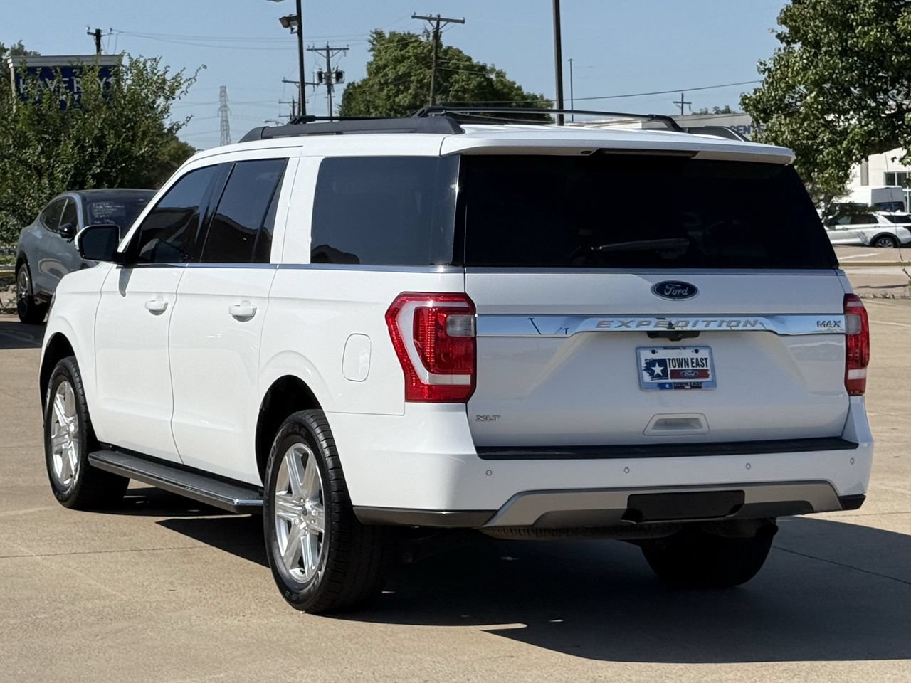 Certified 2020 Ford Expedition Max XLT w/ Equipment Group 202A RWD image 5
