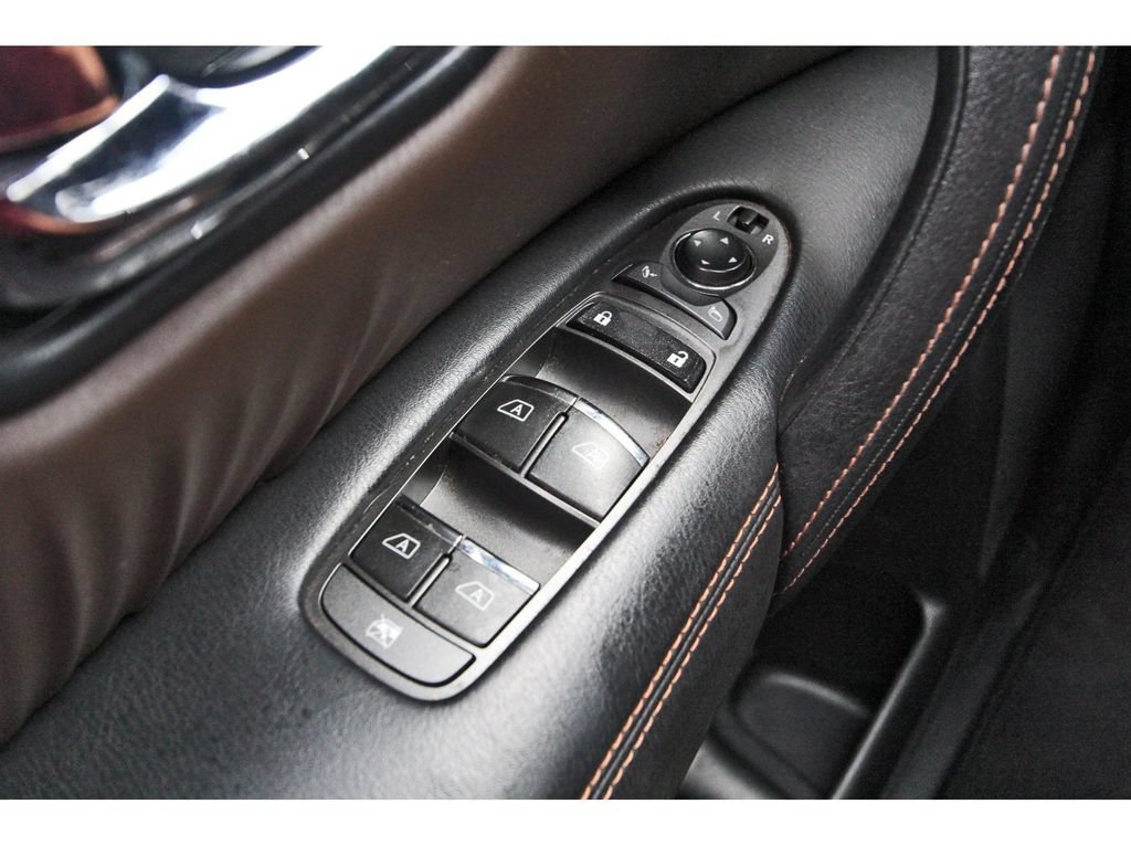 Used 2020 Nissan Armada Platinum w/ Platinum Reserve Package RWD image 24