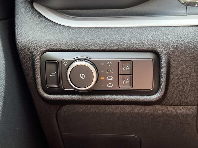 Certified 2024 Ford Explorer XLT w/ Equipment Group 202A AWD/4WD image 30