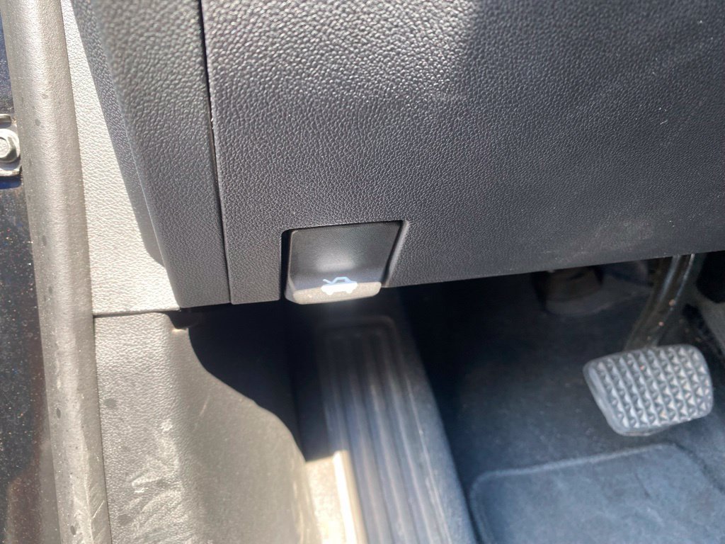 Used 2026 Chevrolet Equinox LT w/ Convenience Package II FWD image 20