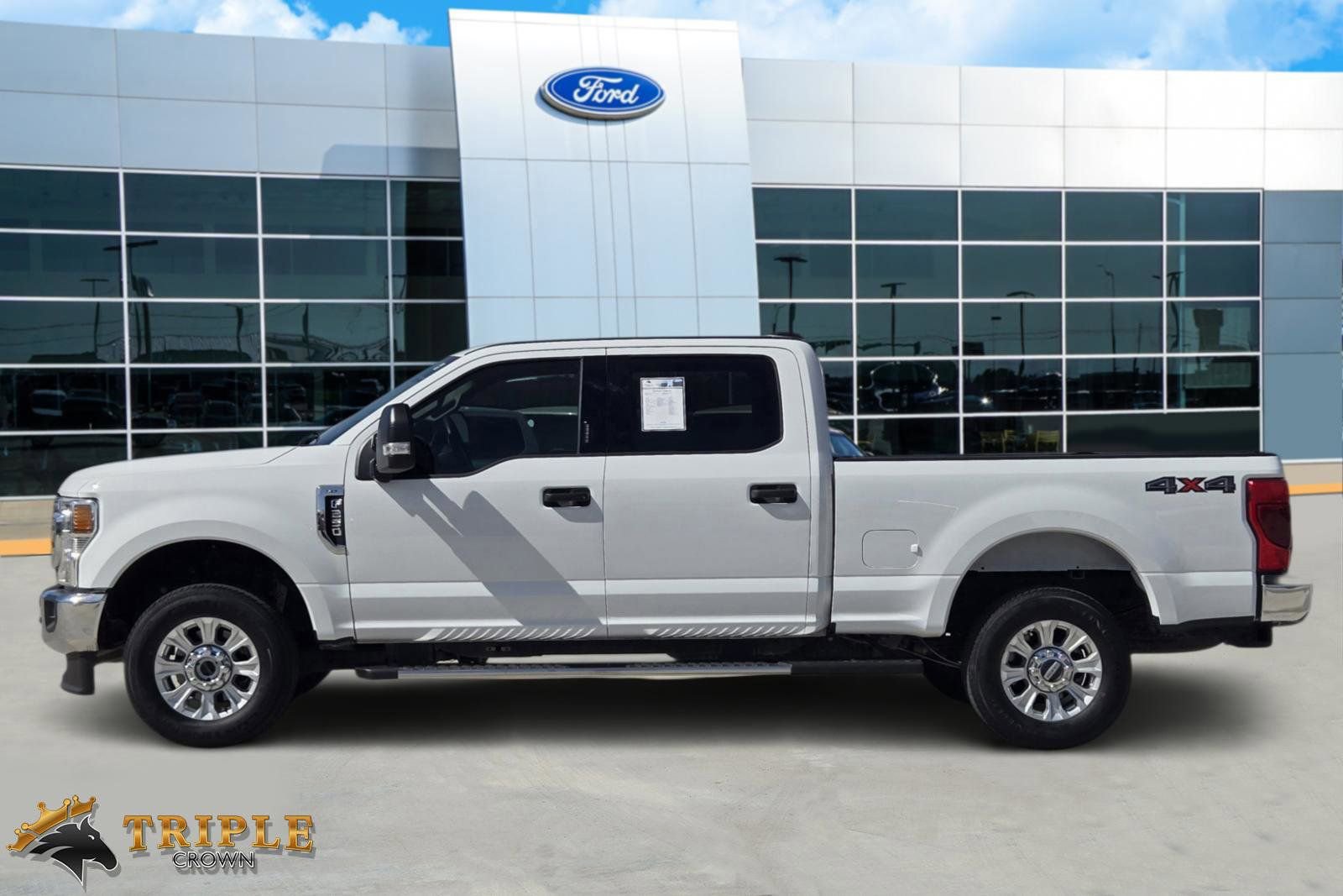 Certified 2022 Ford F250 XLT w/ XLT Value Package image 3