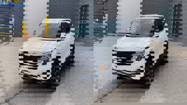 Used 2023 Kia Seltos LX image 5