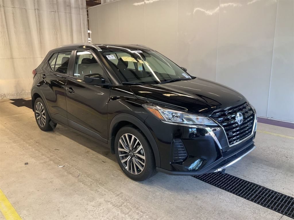 Used 2024 Nissan Kicks SV FWD video 2