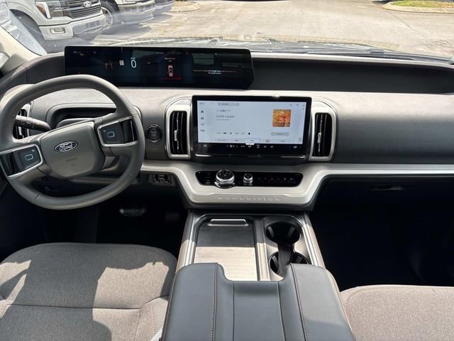 Certified 2025 Ford Expedition Active RWD image 16