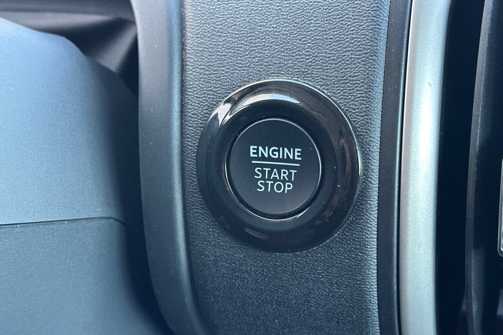 Certified 2025 Ford Expedition Active AWD/4WD image 24