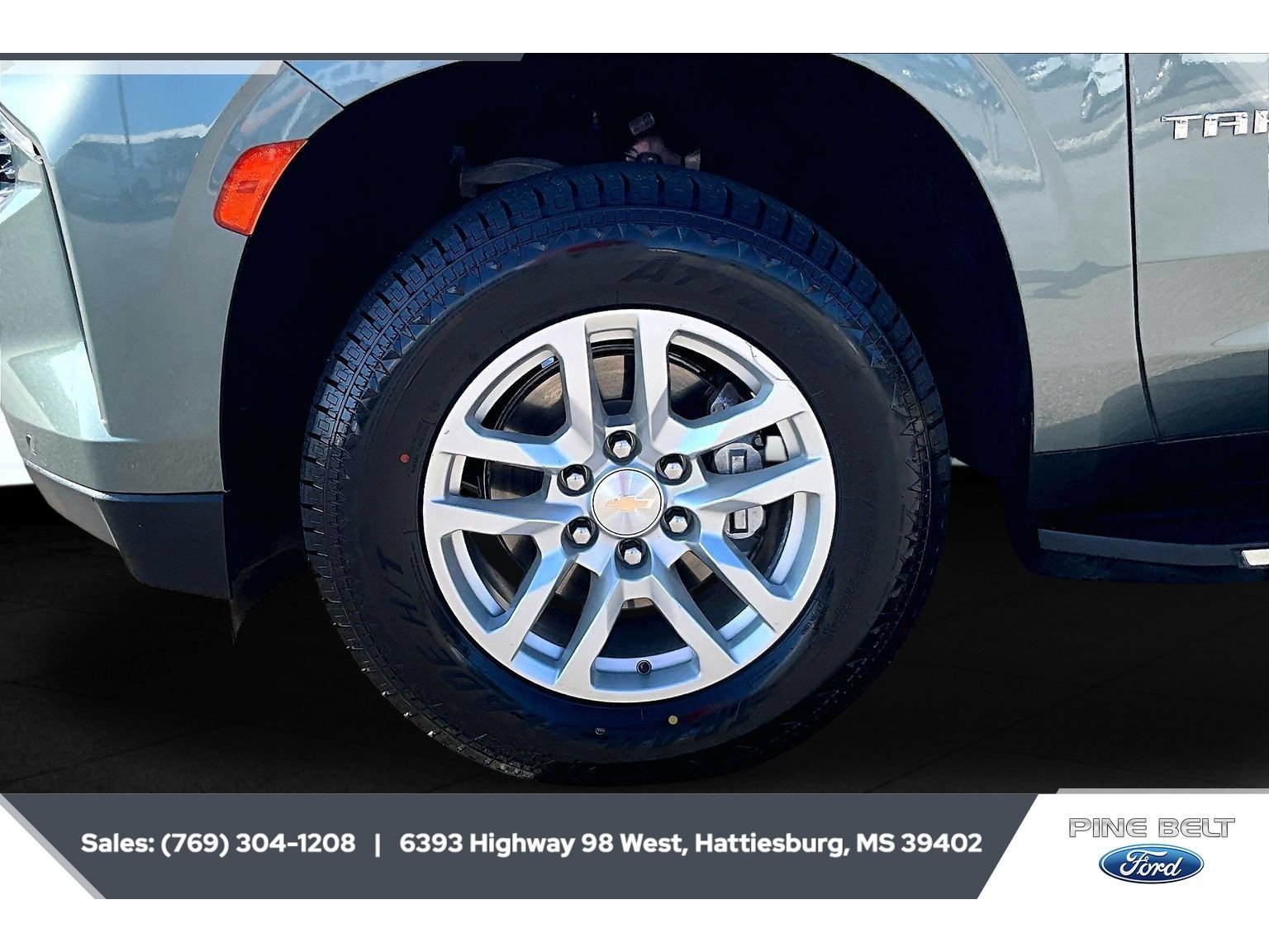 Used 2024 Chevrolet Tahoe LT RWD image 7