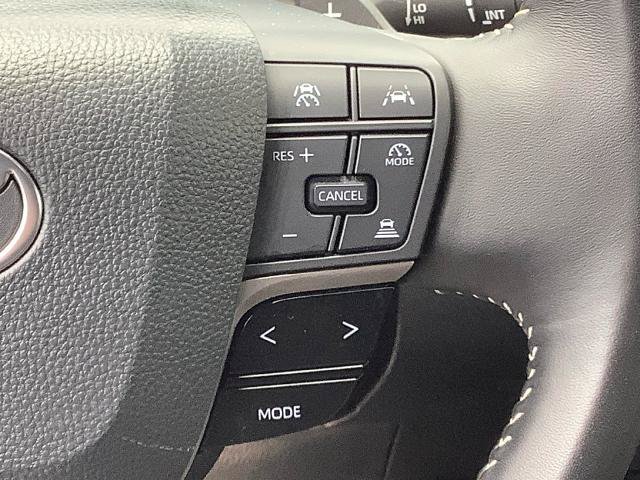 Used 2025 Toyota Camry SE FWD image 16