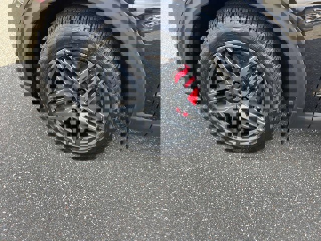 Certified 2025 Ford Explorer ST image 29