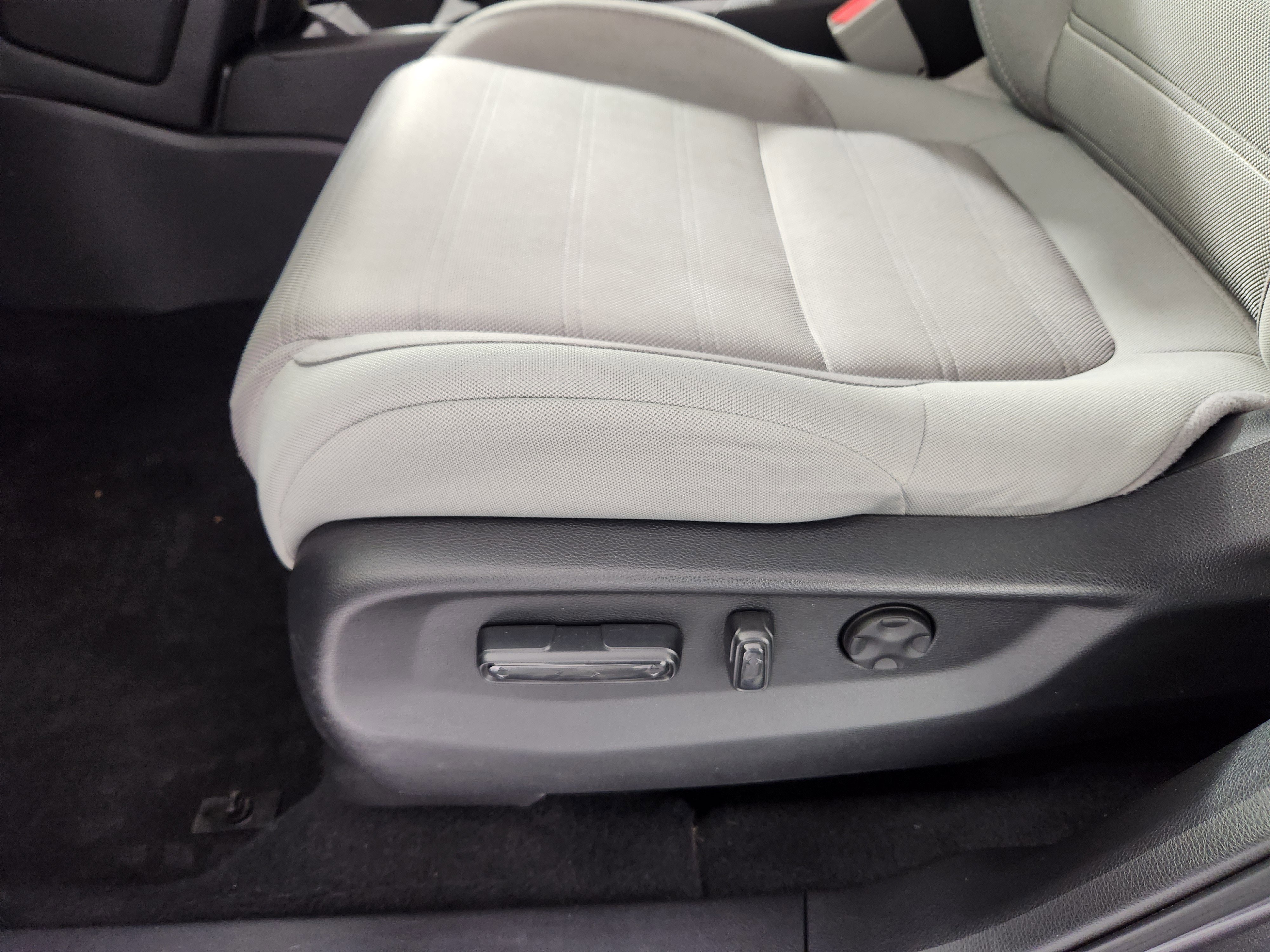 Used 2019 Honda CR-V EX image 13