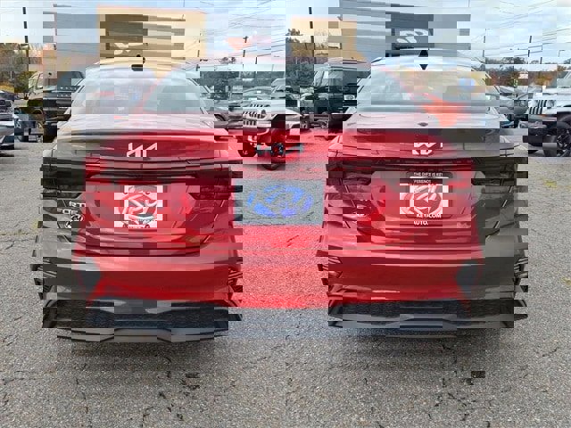 Used 2023 Kia Forte LXS image 4