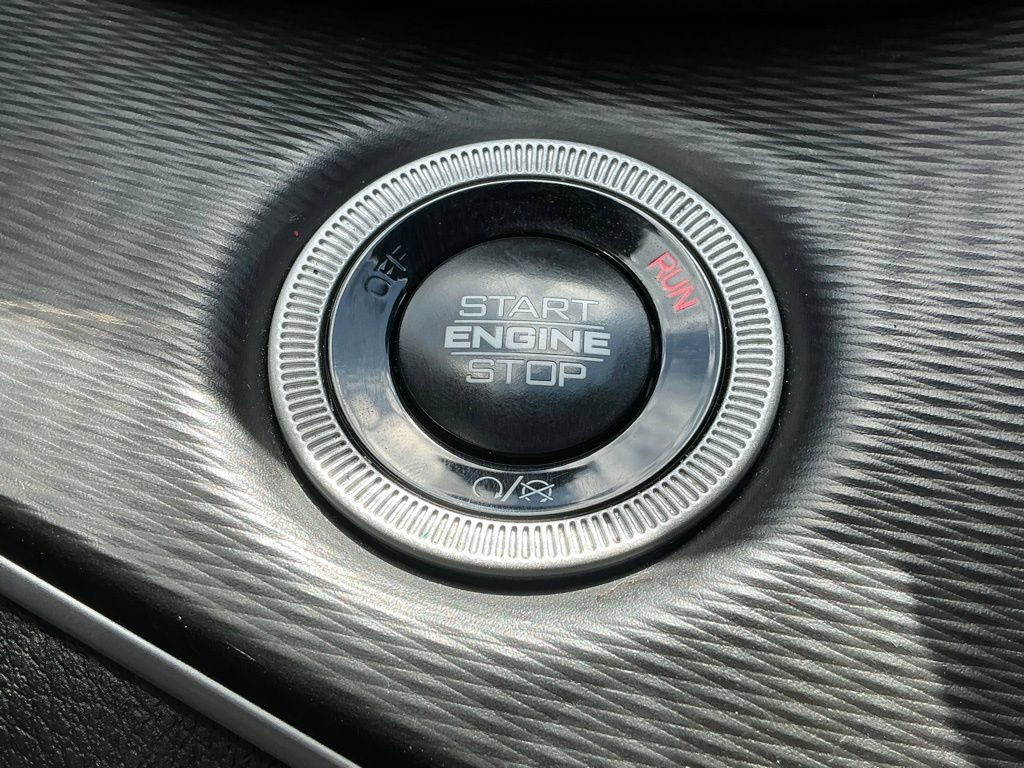 Used 2024 Jeep Grand Cherokee Altitude AWD/4WD image 41