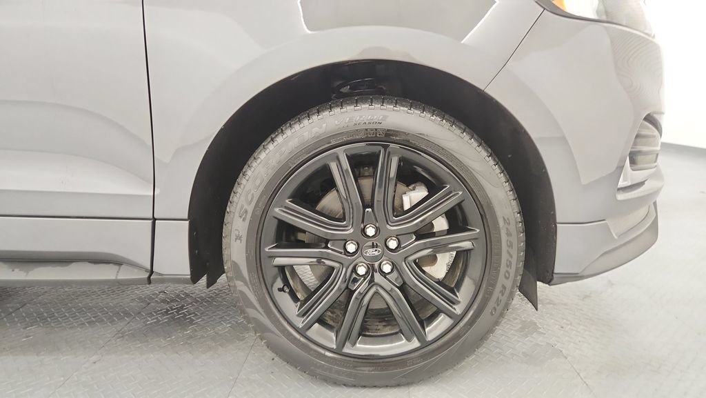 Certified 2024 Ford Edge ST-Line AWD/4WD image 27