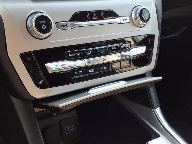 Certified 2023 Ford Explorer XLT w/ Equipment Group 202A AWD/4WD image 15