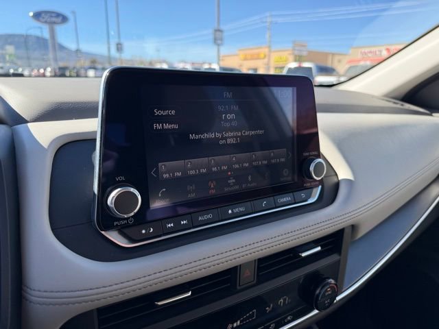 Used 2025 Nissan Rogue SV AWD/4WD image 25