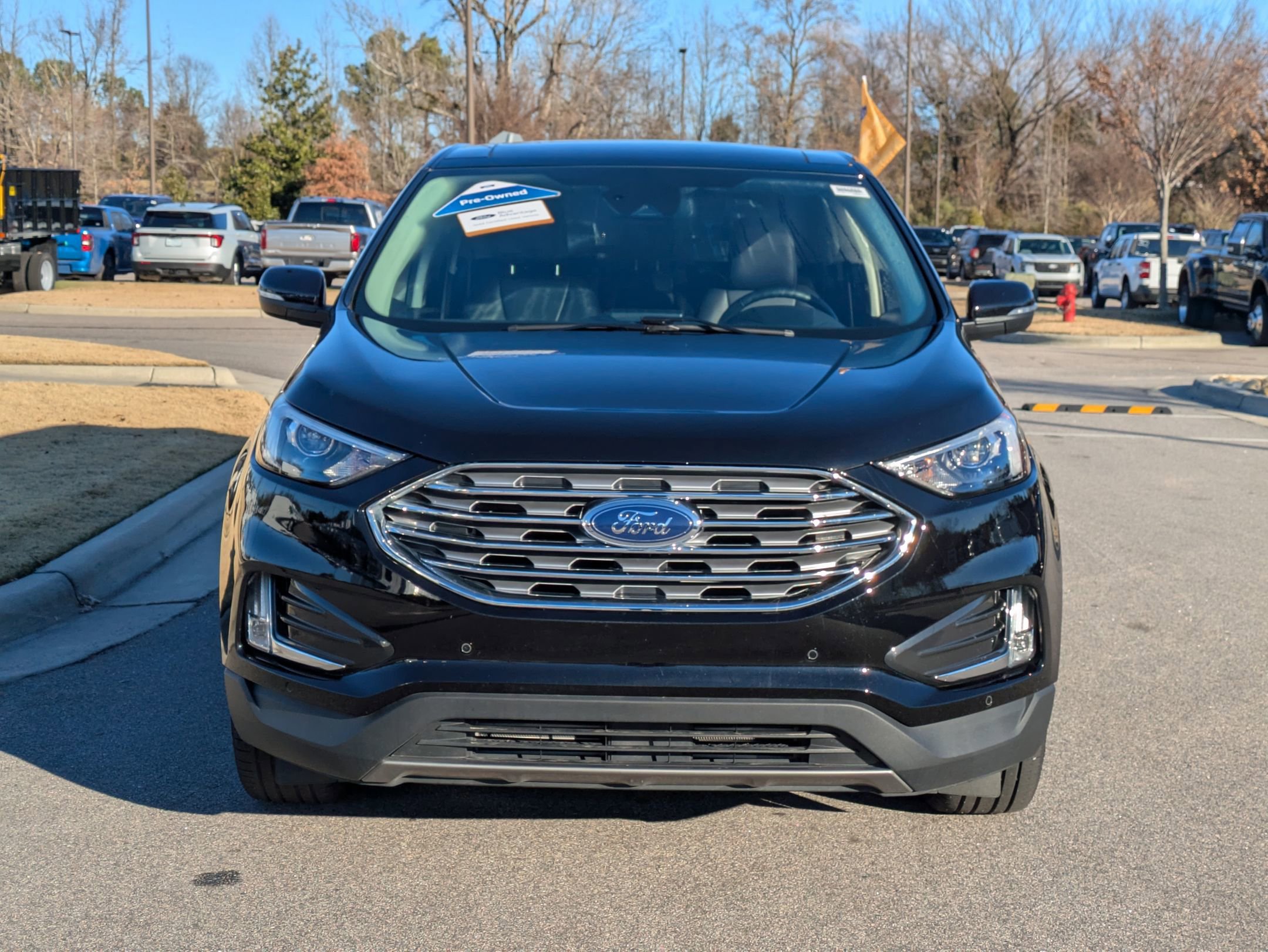 Certified 2022 Ford Edge Titanium w/ Class II Trailer Tow Package image 10