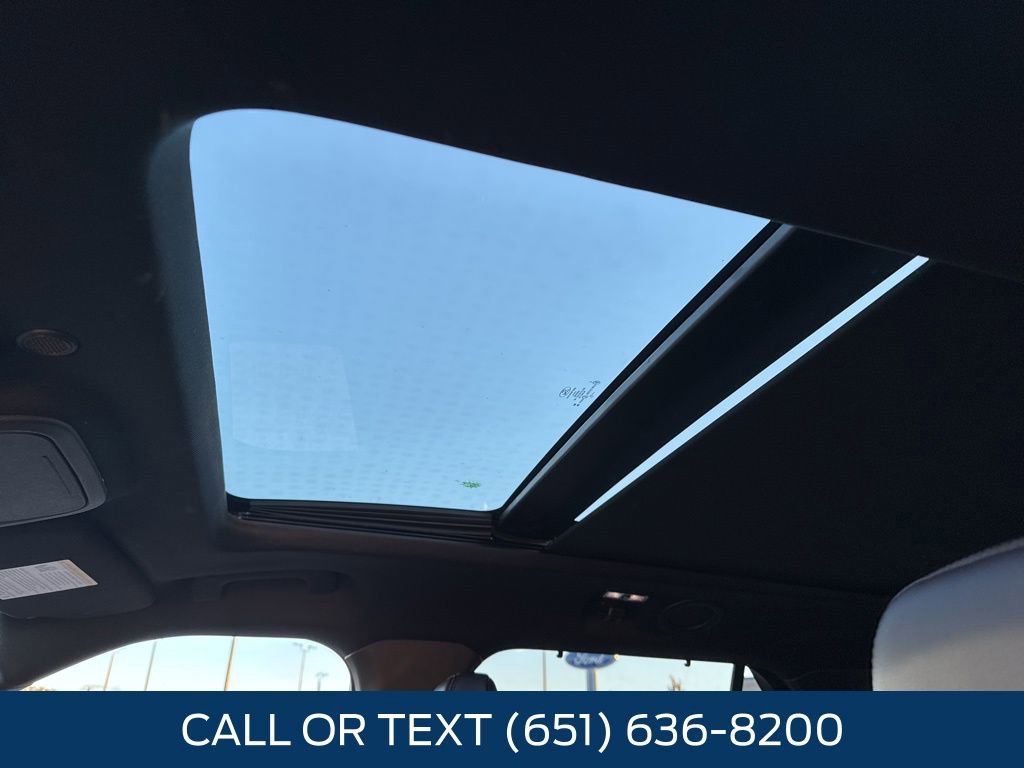 Certified 2025 Ford Explorer Platinum w/ Ultimate Package image 30