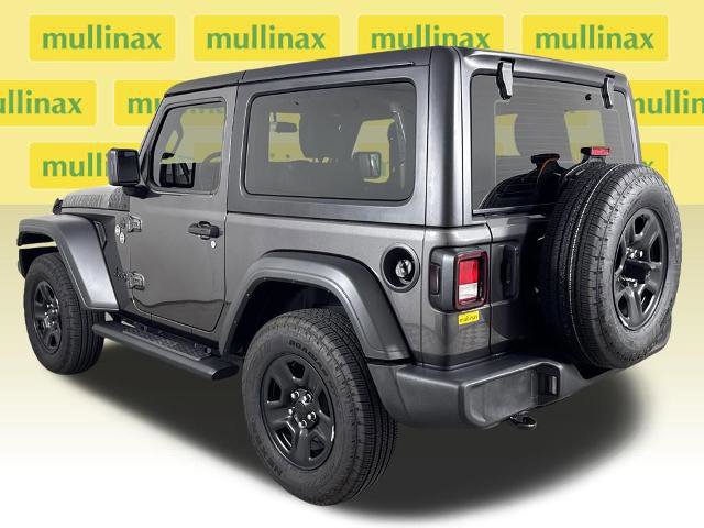 Used 2025 Jeep Wrangler Sport image 3