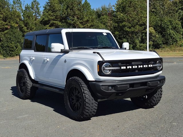 Certified 2024 Ford Bronco Outer Banks AWD/4WD image 2