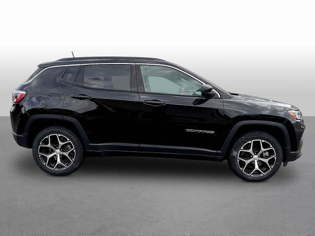 Used 2024 Jeep Compass Limited AWD/4WD image 8