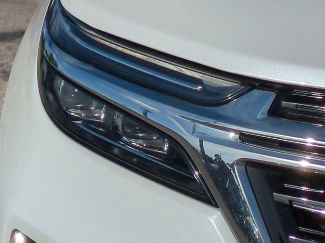 Used 2023 Chevrolet Equinox Premier image 10
