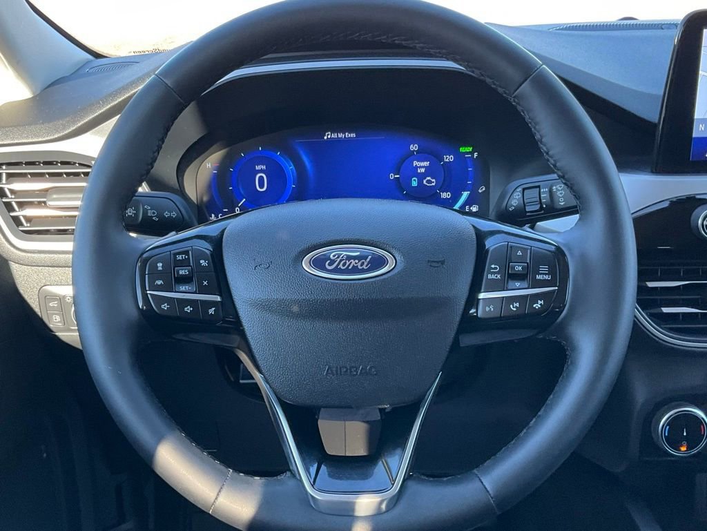 Certified 2022 Ford Escape SEL w/ Technology Package image 62