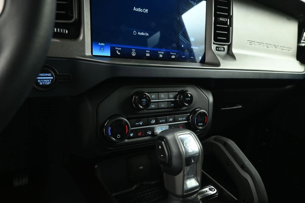 Certified 2024 Ford Bronco Outer Banks AWD/4WD image 15