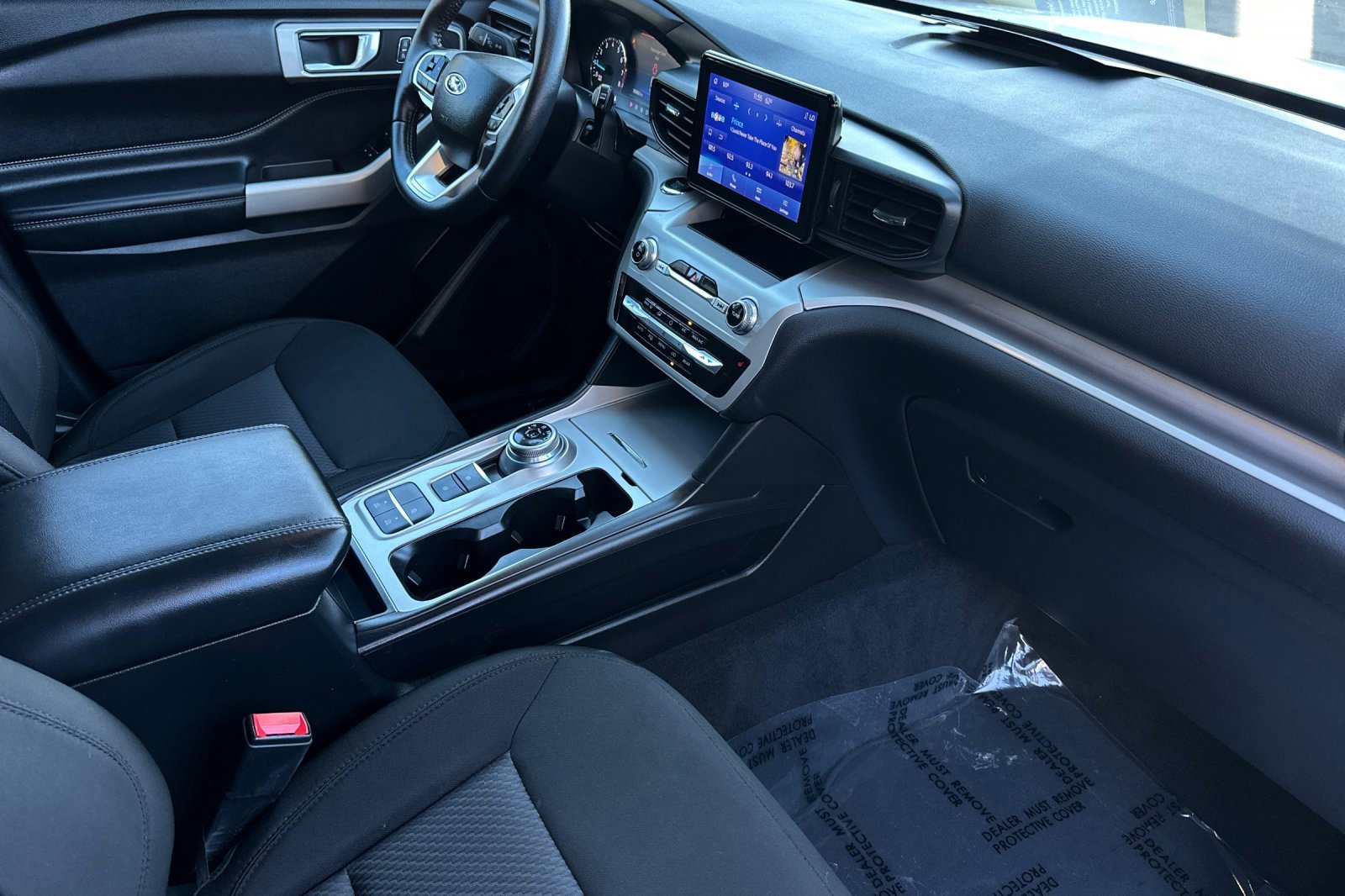 Certified 2022 Ford Explorer XLT image 16