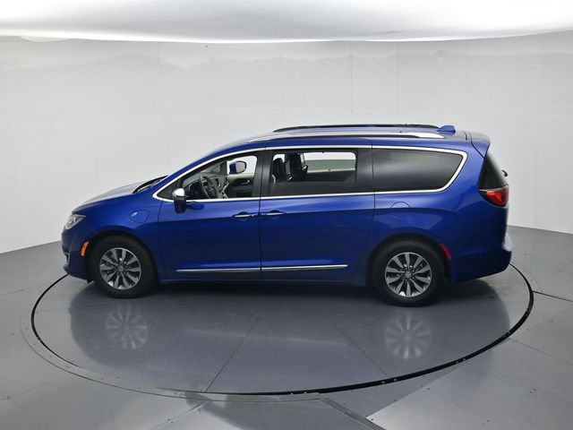 Used 2020 Chrysler Pacifica Limited FWD image 50