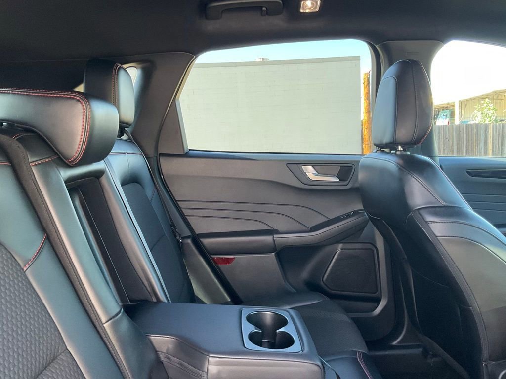 Certified 2024 Ford Escape ST-Line w/ Tech Pack #1 image 37