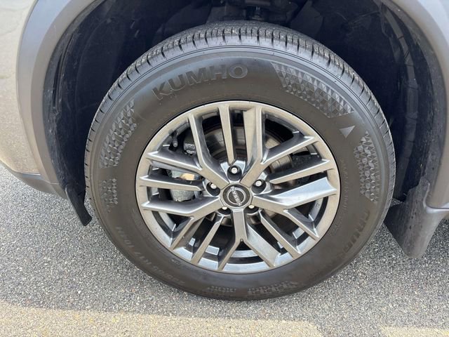 Used 2023 Nissan Rogue S image 7