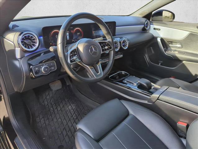Used 2022 Mercedes-Benz CLA 250 4MATIC image 9