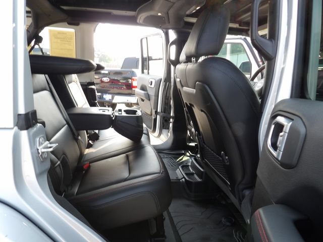Used 2024 Jeep Wrangler Unlimited Rubicon AWD/4WD image 32