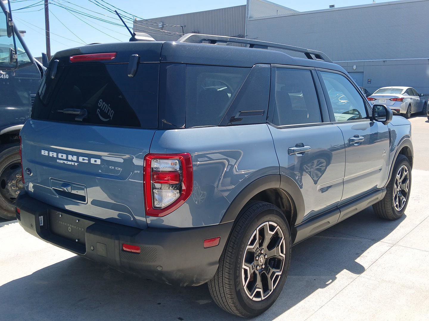 Certified 2025 Ford Bronco Sport Outer Banks w/ Outer Banks Tech Package+ image 2