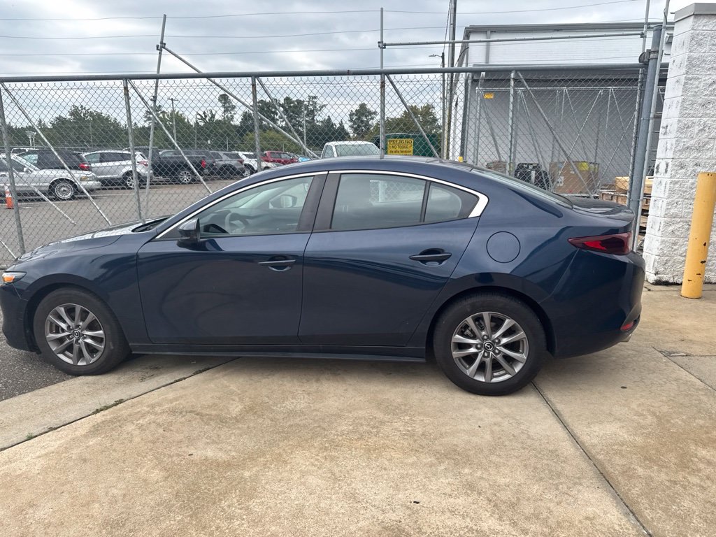 Used 2024 MAZDA MAZDA3 s FWD image 8